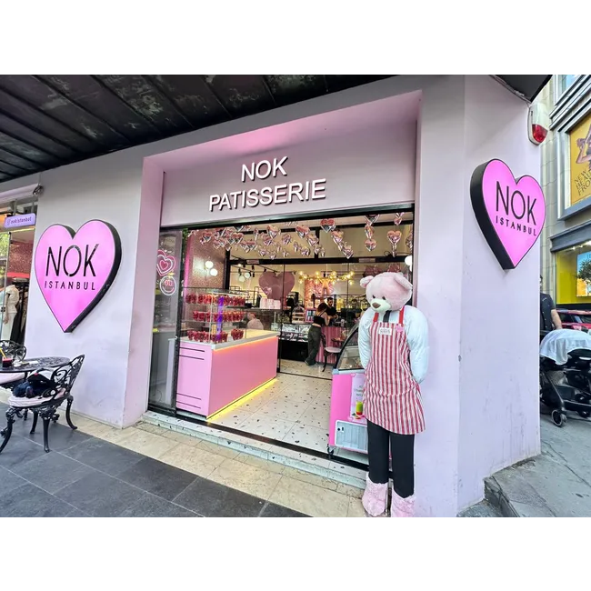 Nok Patisserie Özel Tasarım Çikolata ve Waffle Tezgahı